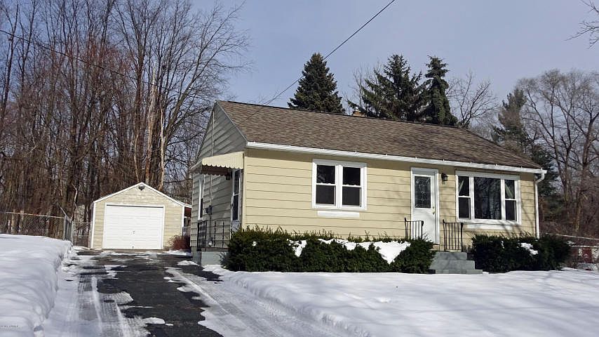 1st image of 2107 Byrd Dr