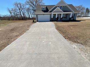 212 Little Acorn Trl, Moyock, NC 27958