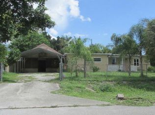 932 Wagner Pl, Fort Pierce, FL 34982