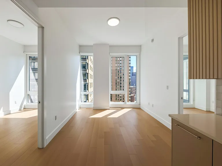 250 W 49th St #2304 — Photo 14