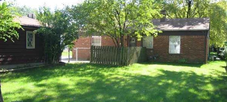 2nd image of 8220 E Crousore Rd