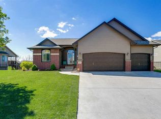 10803 W Havenhurst St, Maize, KS 67101