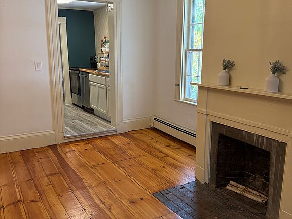 4th image of 205 Main St #3