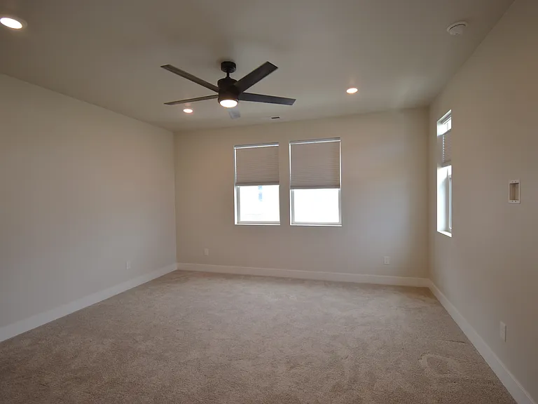205 S Ripplerock Ln — Photo 19