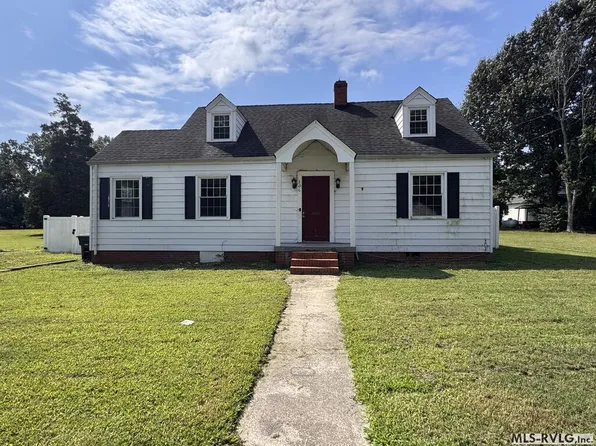306 Grove Ave, Emporia, VA 23847