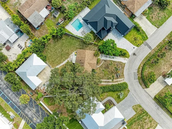 1300 Loma Linda Ct Lot 17, Sarasota, FL 34239