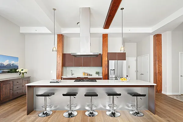 Sold by Compass | media 3