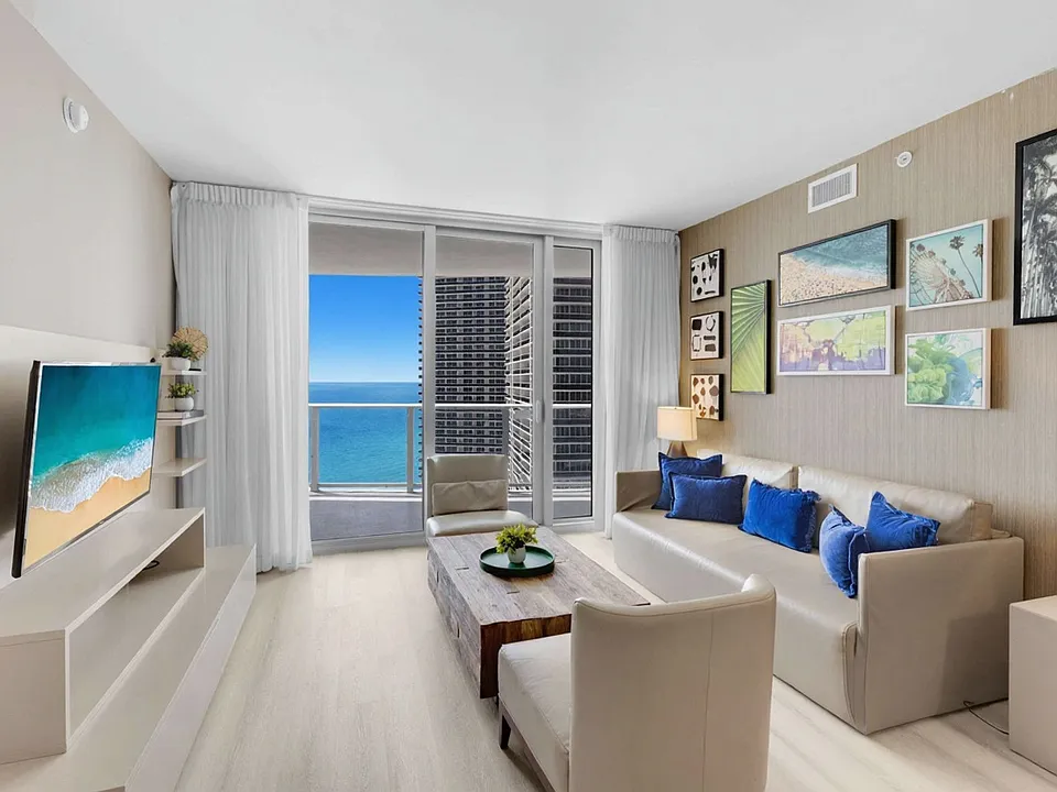 4111 S Ocean Dr #ID1227323P