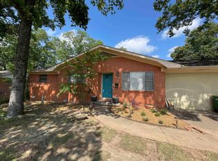 4500 Arlington Dr, N Little Rock, AR 72116