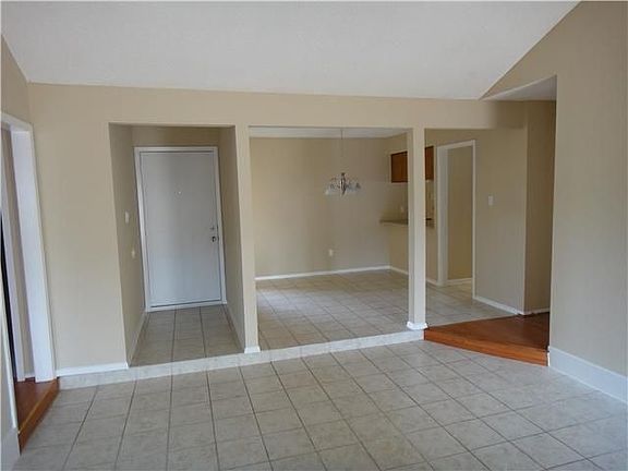 4th image of 601 Buckboard Blvd