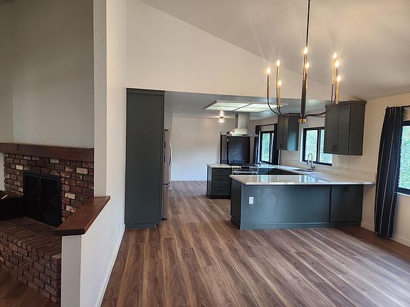 5th image of 274 Prospect St