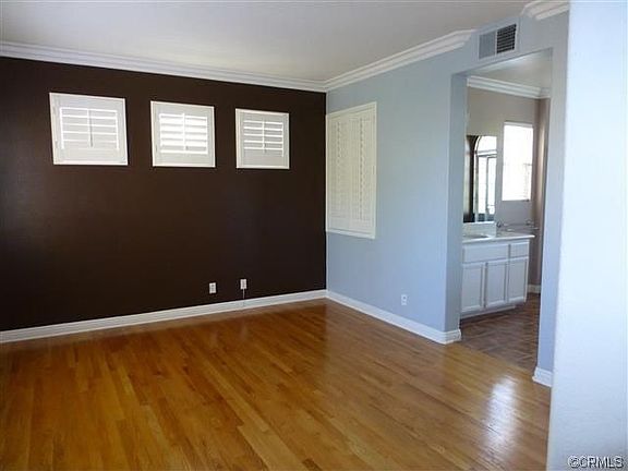 5th image of 22 Halcyon Ln #26