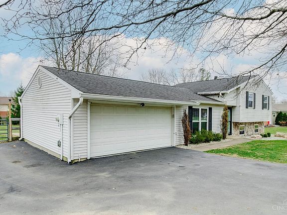 2nd image of 7934 Pepper Pike