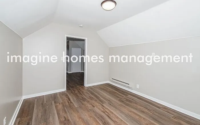 3944 Van Nest Ave — Photo 12
