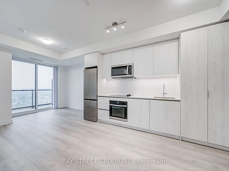 5858 Yonge St #2023 — Photo 13