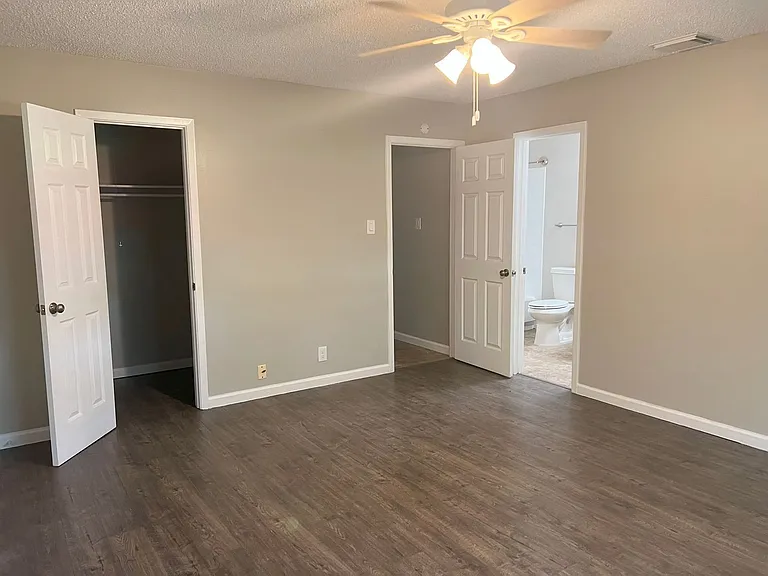 8227 Club Meadow Dr — Photo 19