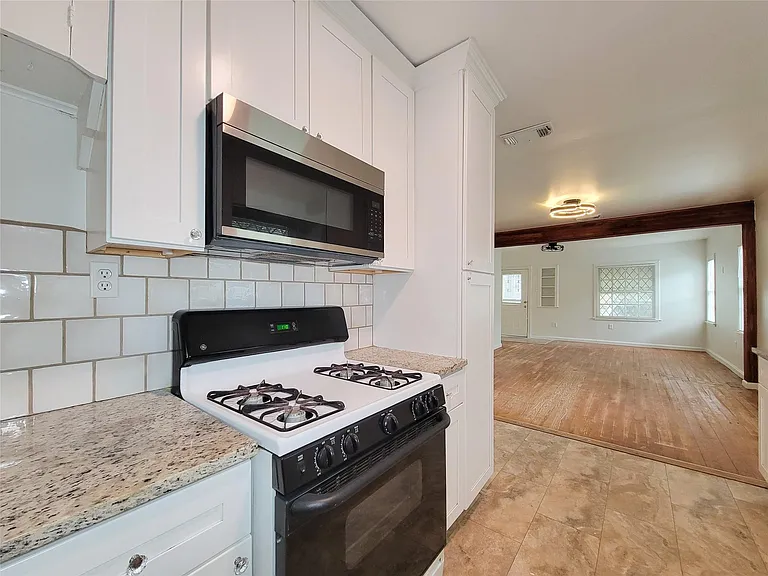 2816 Elser St — Photo 16