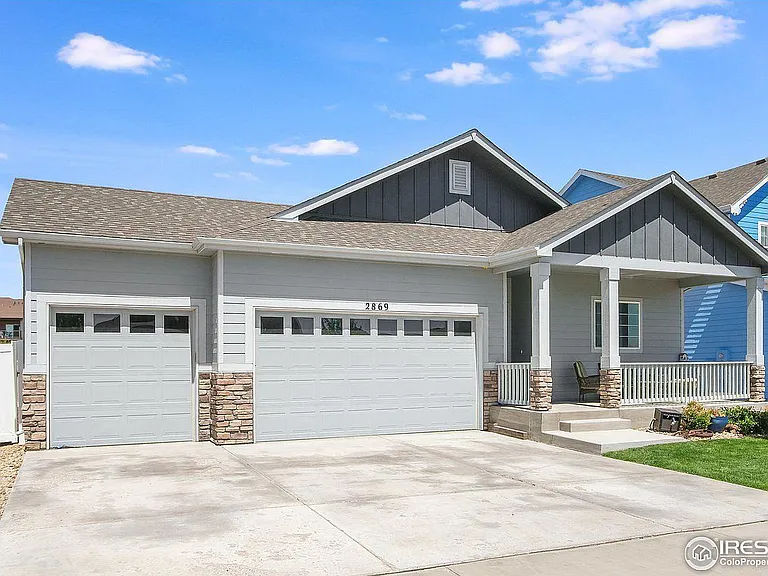 2869 Hydra Dr — Photo 1