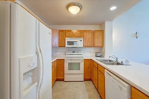 8140 Broadmoor St — Photo 6