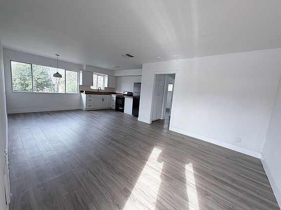 3rd image of 2170 Placer St