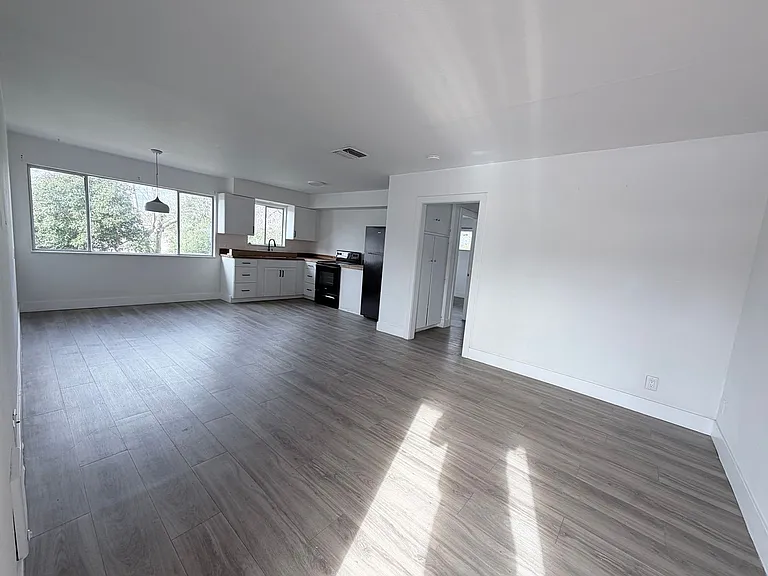 2170 Placer St — Photo 3