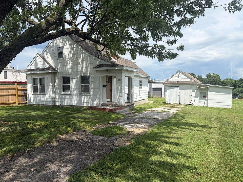1st image of 2348 N Campbell Avenue