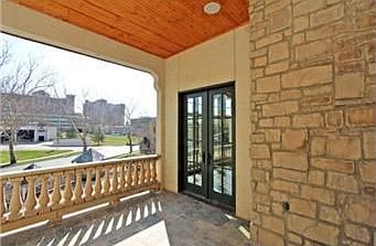 3rd image of 4606 Roanoke Pkwy #3