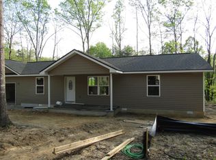 3443 Topez Dr, Crossville, TN 38572