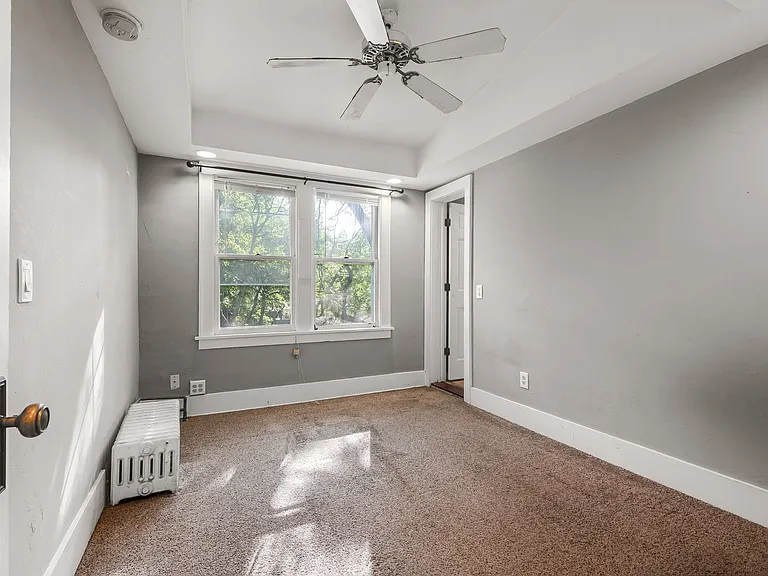 1801 Talmage Ave Se — Photo 14