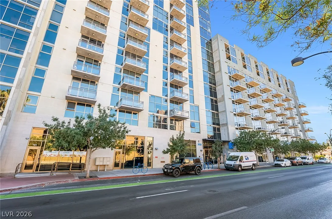 2 bed, 2.5 bath, 1510 sqft, $3,495 — Photo 4