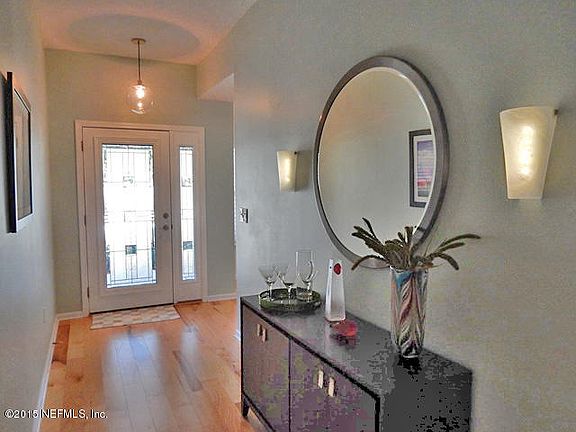 3rd image of 14533 Woodfield Cir N