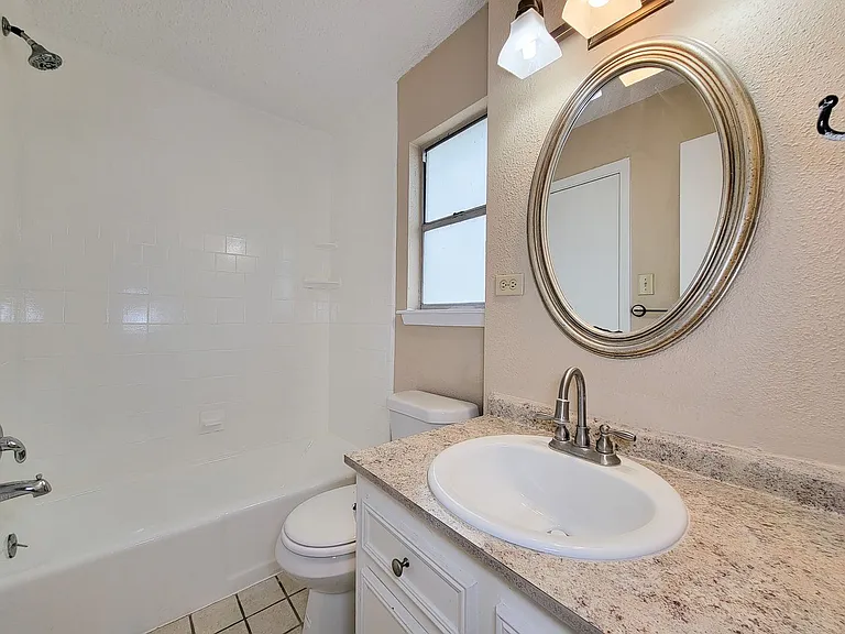 2710 Quail Creek Dr — Photo 24