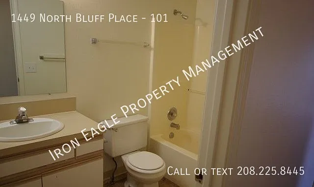 1449 N Bluff Pl #101 — Photo 2