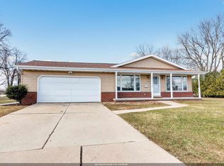 1559 Langlade Ave, Green Bay, WI 54304