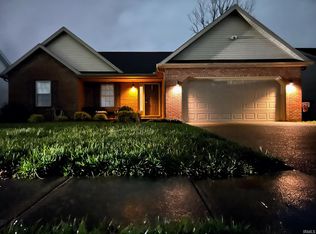 722 Woodall Dr, Evansville, IN 47711