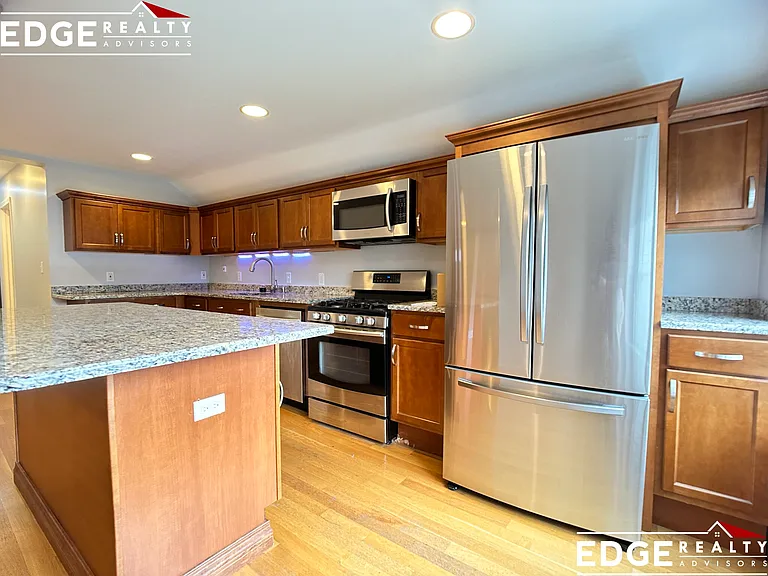 171A Lexington St — Photo 3