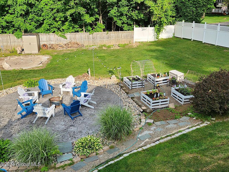 2 Grissom Drive, Clifton Park, NY 12065 Zillow