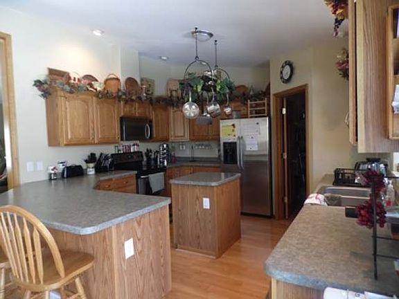 2nd image of 4376 N Shore Dr #N