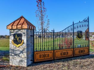 LT12 Austin Gates, Hartland, WI 53029