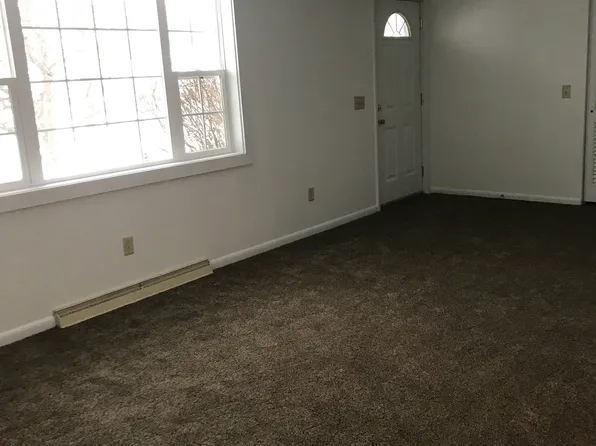 (undisclosed Address), Livonia, NY 14487