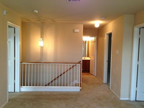 3rd image of 115 Baldwin St