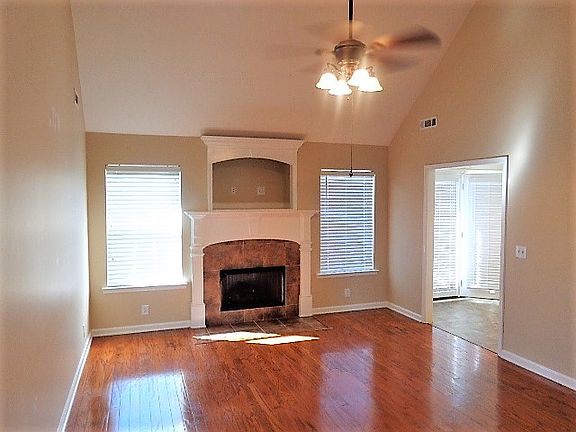 2nd image of 1613 Antebellum Dr