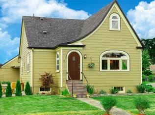 1268 Division St, Enumclaw, WA 98022