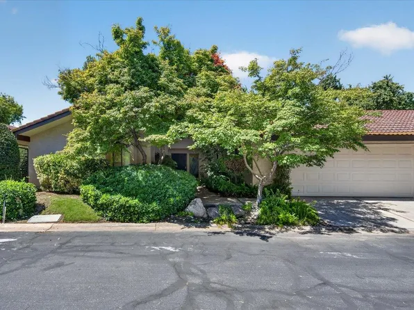 5564 N El Adobe Dr, Fresno, CA 93711