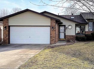 104 Astoria Rd, Springfield, IL 62704