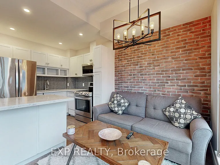 8 York St #2404 — Photo 13