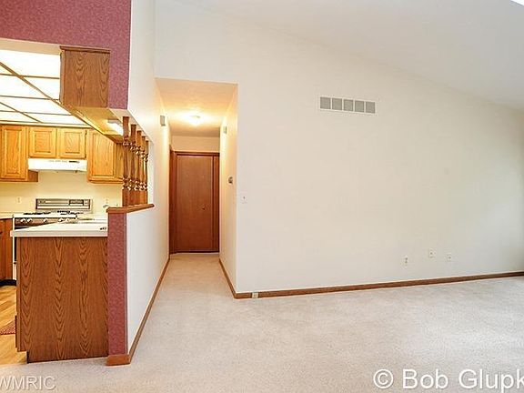 5th image of 8555 Elkwood Dr SW