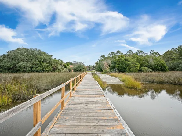 4579 Great Oak Dr, North Charleston, SC 29418