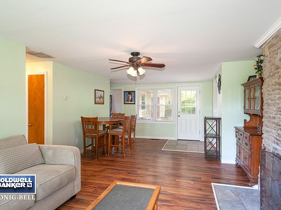 5th image of 939 Glen Ave