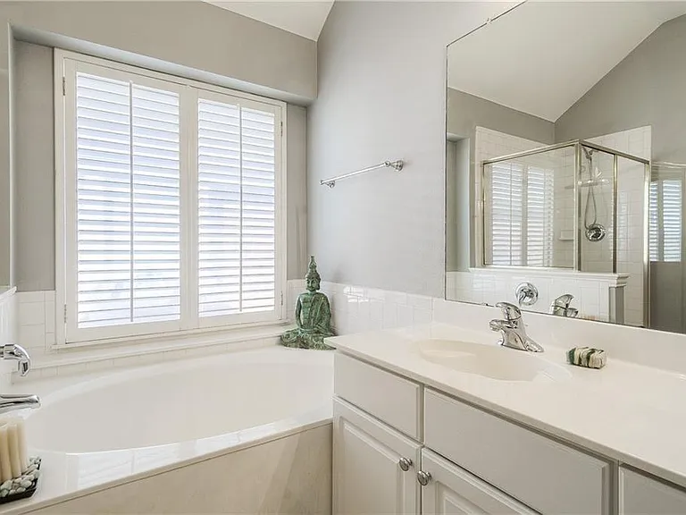 1426 Forest Oaks Ct — Photo 10